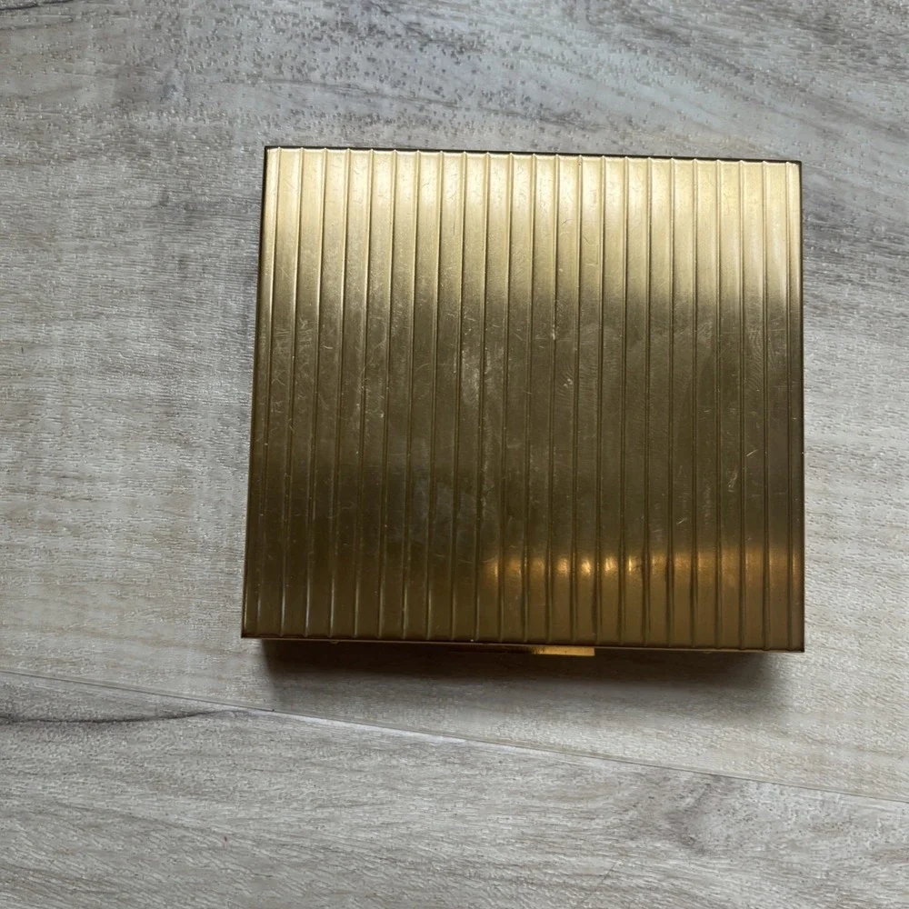Gold Compact Card Case - Unbranded Slim Metal Accessory